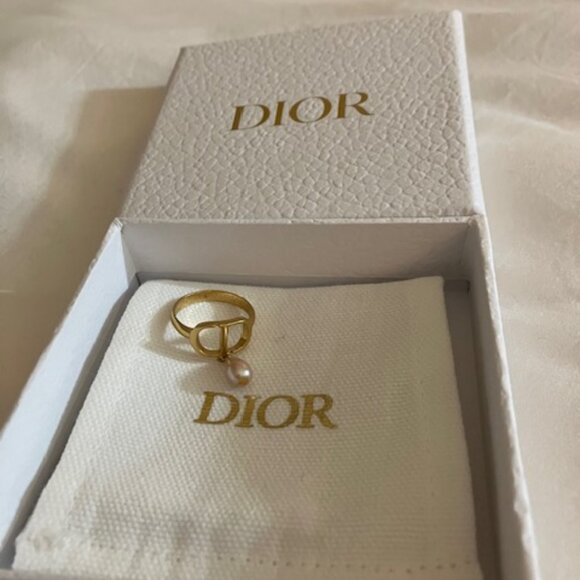 Christian Dior Petit CD Ring - Picture 1 of 4
